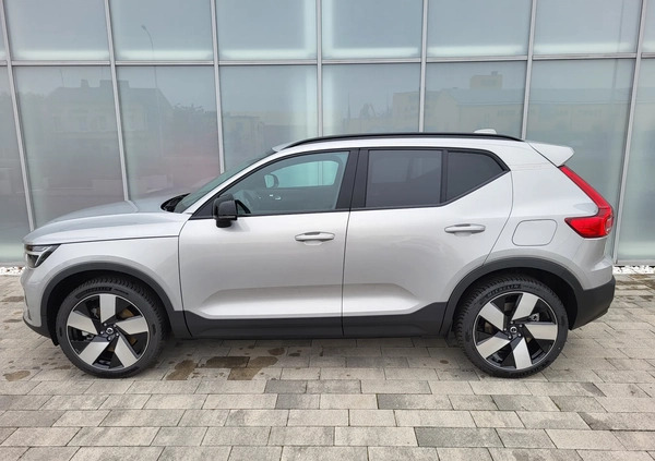 Volvo XC 40 cena 292250 przebieg: 10, rok produkcji 2024 z Poznań małe 29